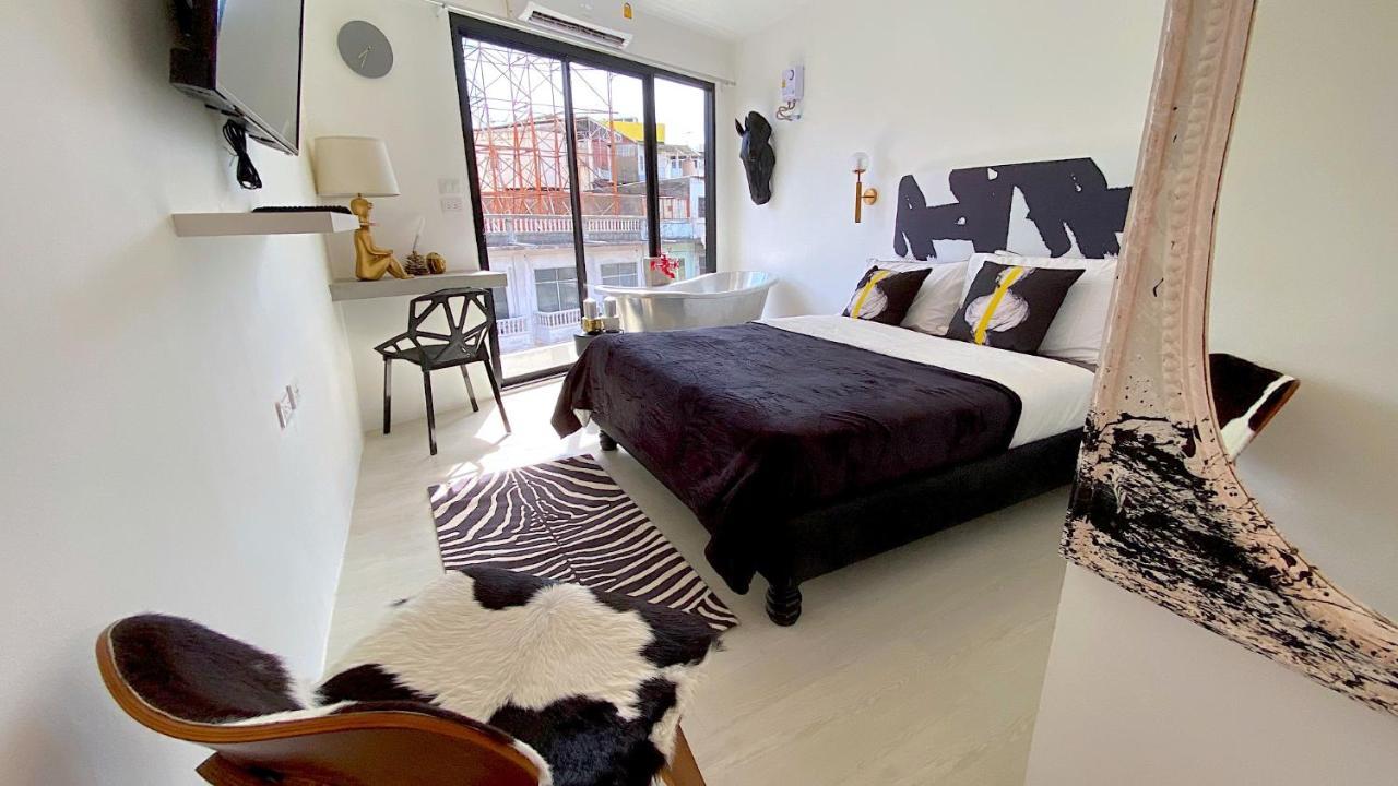 Kunst Apartment Банкок Екстериор снимка