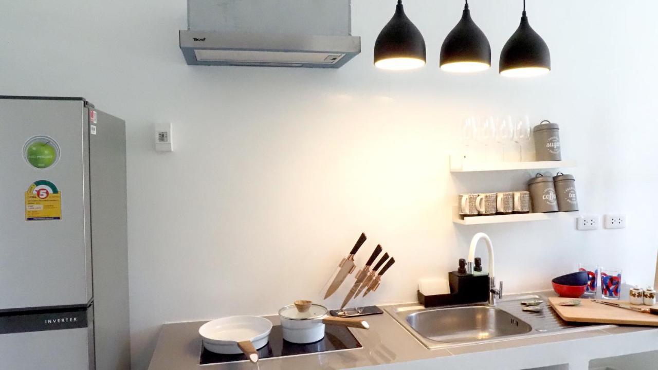 Kunst Apartment Банкок Екстериор снимка
